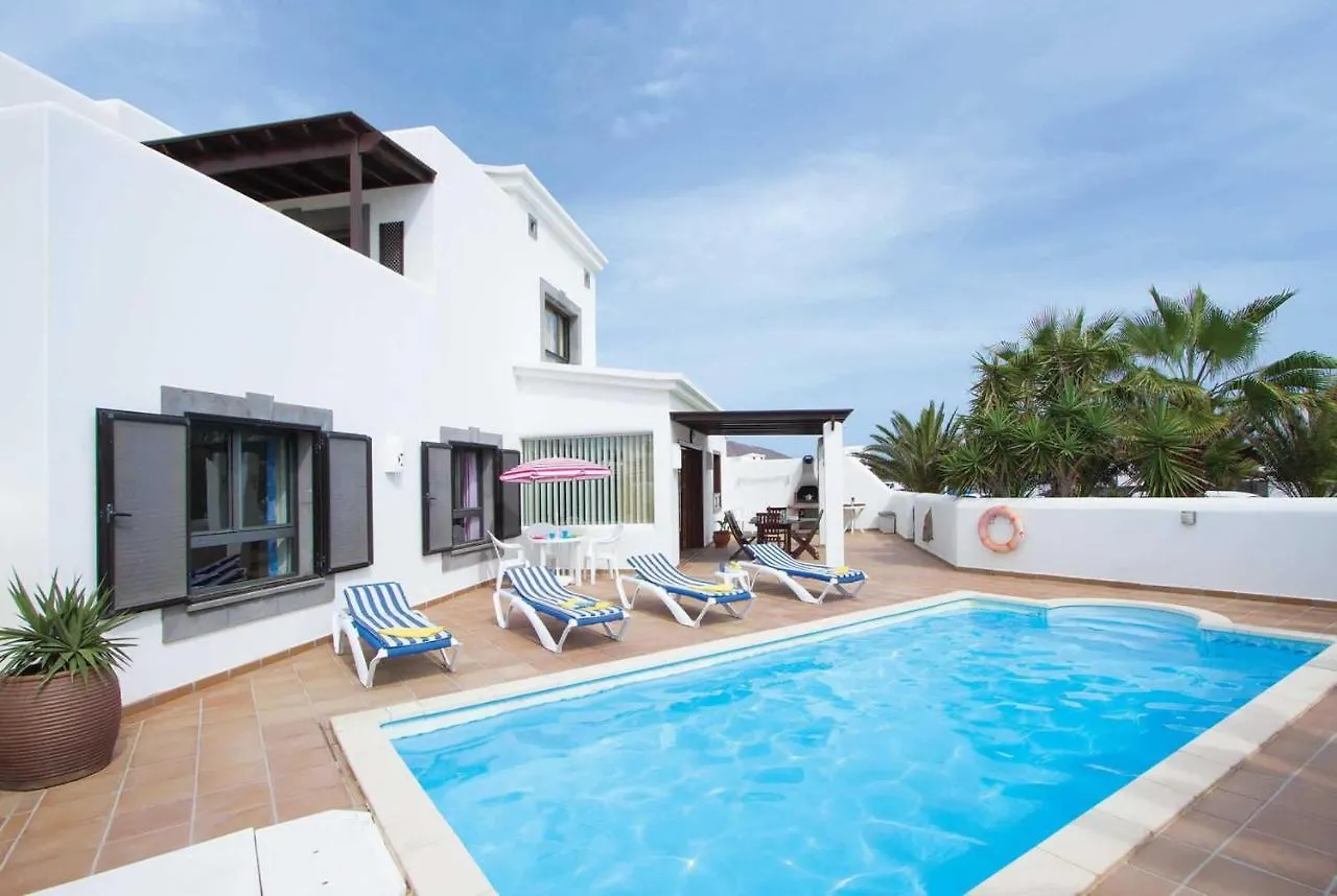 Casa Del Loro Villa Playa Blanca